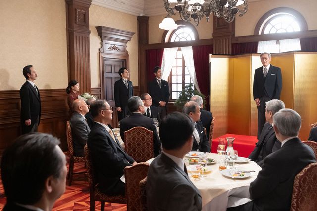 気まずい寅子（伊藤沙莉）…「虎に翼」第69回の場面写真（3枚目）