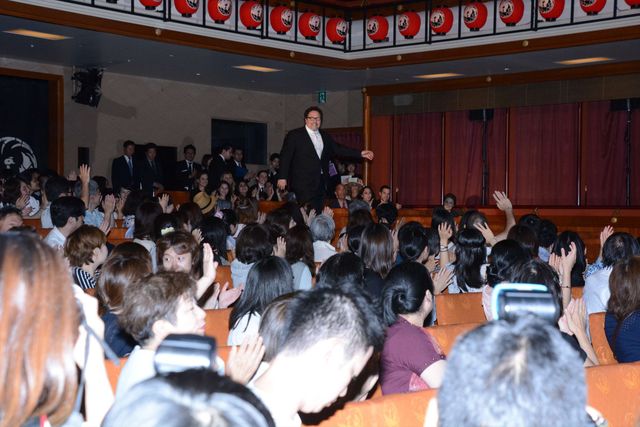 『ジャングル・ブック』子役＆ジョン・ファヴロー監督大はしゃぎ！歌舞伎座ジャパンプレミアフォトギャラリー（15枚目）