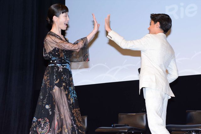 『ジャングル・ブック』子役＆ジョン・ファヴロー監督大はしゃぎ！歌舞伎座ジャパンプレミアフォトギャラリー（20枚目）