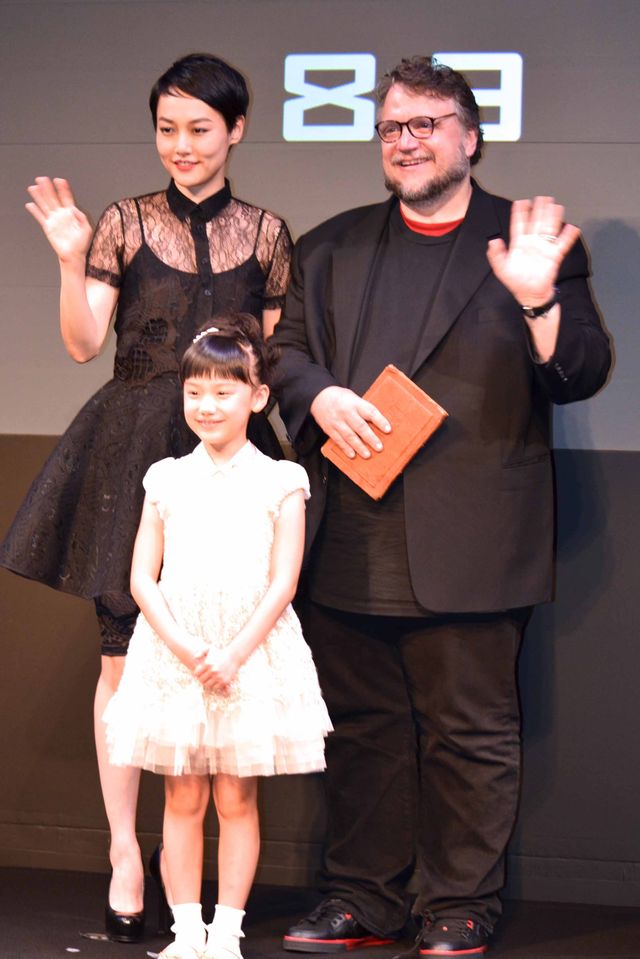 芦田愛菜、流暢な英語でごあいさつ！　デル・トロ監督はトトロ？　画像ギャラリー（17枚目）