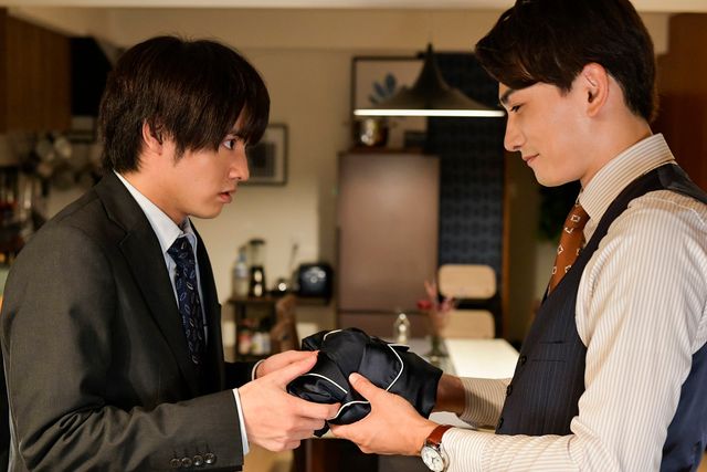 笑顔の安達＆黒沢！「30歳まで童貞だと魔法使いになれるらしい」第2話場面カット（4枚目）