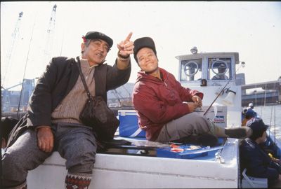 西田敏行（右）がコメディ栄誉賞！ - 映画『釣りバカ日誌』より
