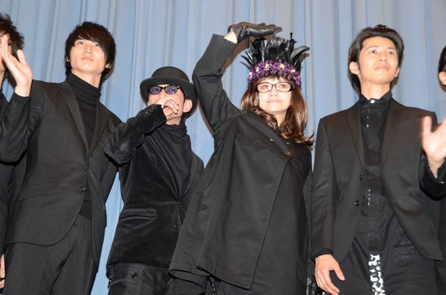 広田レオナ監督＆吹越満が夫婦で登壇　“双子の兄弟みたい”と仲の良いところを披露　画像ギャラリー（6枚目）