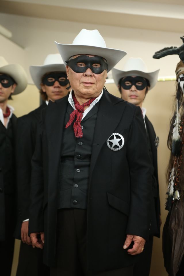 映画『ローン・レンジャー』始球式写真ギャラリー（2枚目）