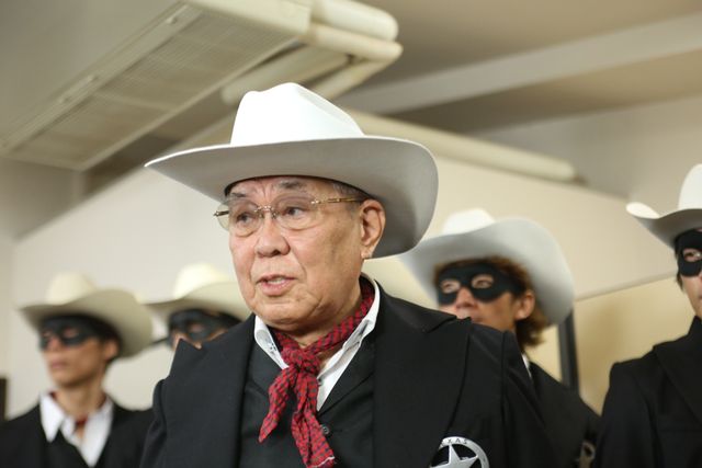 映画『ローン・レンジャー』始球式写真ギャラリー（4枚目）