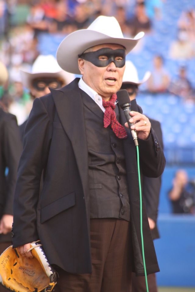 映画『ローン・レンジャー』始球式写真ギャラリー（9枚目）