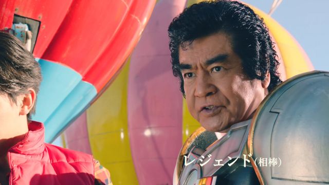 ヒーロー姿がハマっている中川大志「エクストリーム！ヤキソボーイ篇」フォトギャラリー（5枚目）