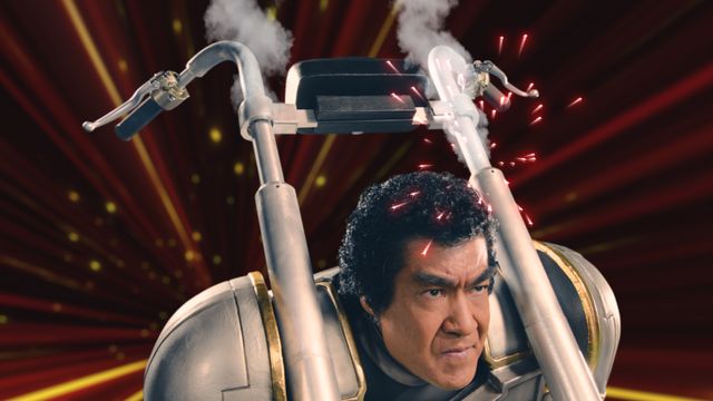 ヒーロー姿がハマっている中川大志「エクストリーム！ヤキソボーイ篇」フォトギャラリー（13枚目）