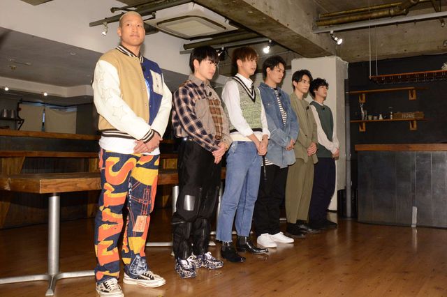 片寄涼太＆鈴木伸之の仲良しショット！映画『PRINCE OF LEGEND』“伝説の玉子料理選手権”（3枚目）