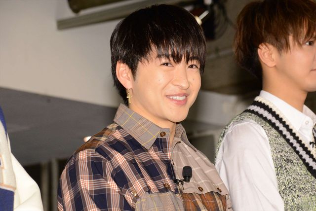 片寄涼太＆鈴木伸之の仲良しショット！映画『PRINCE OF LEGEND』“伝説の玉子料理選手権”（6枚目）