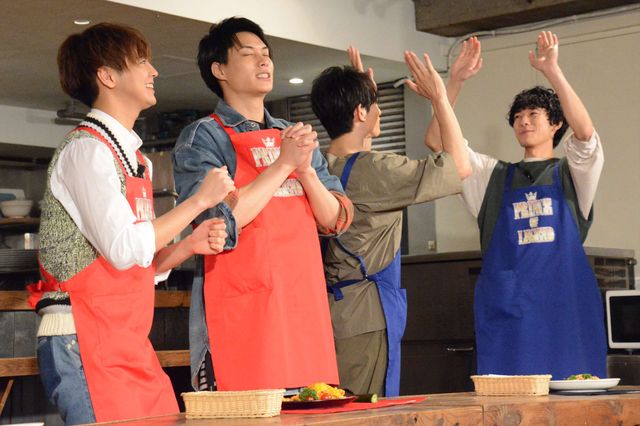 片寄涼太＆鈴木伸之の仲良しショット！映画『PRINCE OF LEGEND』“伝説の玉子料理選手権”（21枚目）