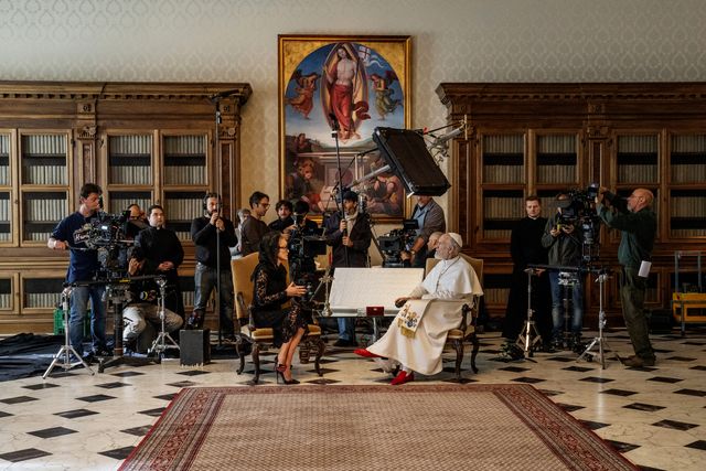 【写真】シャロン・ストーンの足組みシーンなど（12枚目）