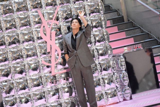 この夏は「プールに行きたい」と屈託のない笑顔を見せた平野紫耀：フォトギャラリー