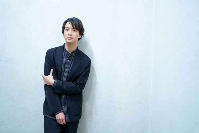 渡部秀、大人の魅力！映画『科捜研の女　-劇場版-』インタビューカット：フォトギャラリー