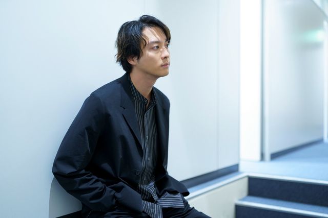 渡部秀、大人の魅力！映画『科捜研の女　-劇場版-』インタビューカット（2枚目）