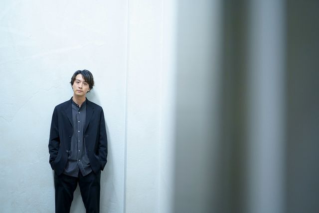 渡部秀、大人の魅力！映画『科捜研の女　-劇場版-』インタビューカット（11枚目）