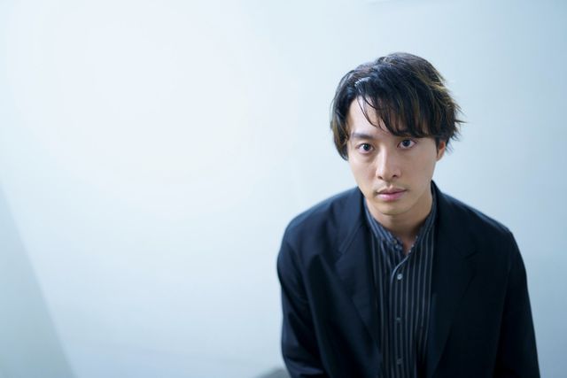 渡部秀、大人の魅力！映画『科捜研の女　-劇場版-』インタビューカット（18枚目）