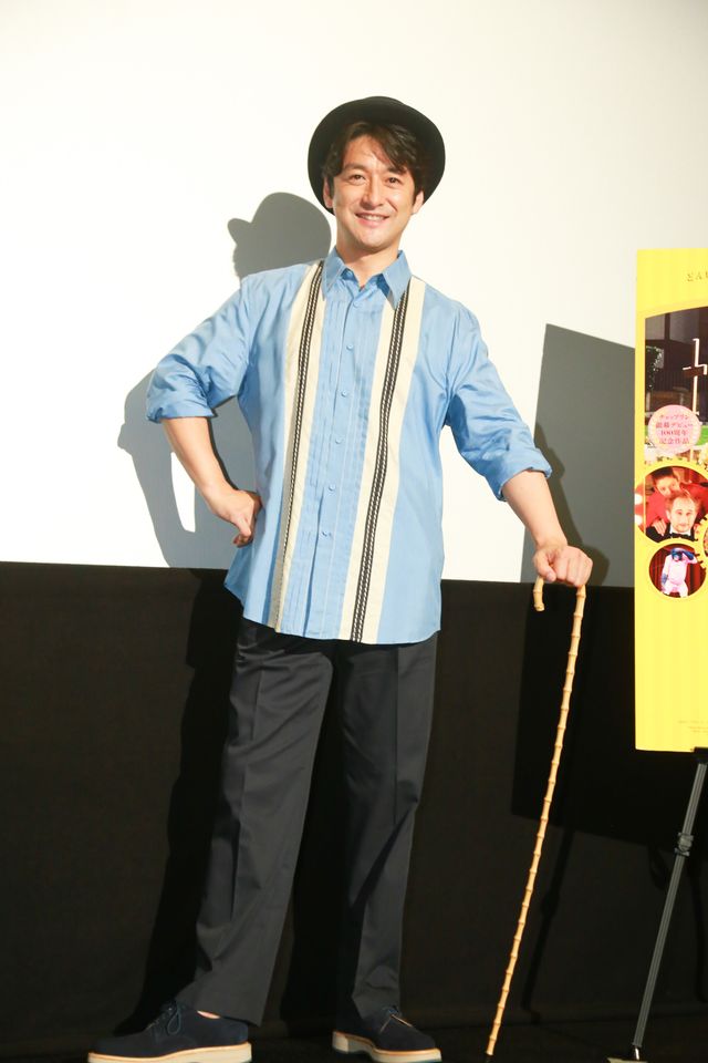 石丸幹二、チャップリンを意識した衣装で登場『チャップリンからの贈りもの』公開記念トークショーフォトギャラリー（7枚目）