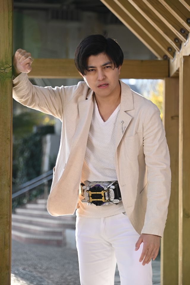 勝負の行方は？「仮面ライダーゲンムズ」檀黎斗と天津垓が激突（3枚目）