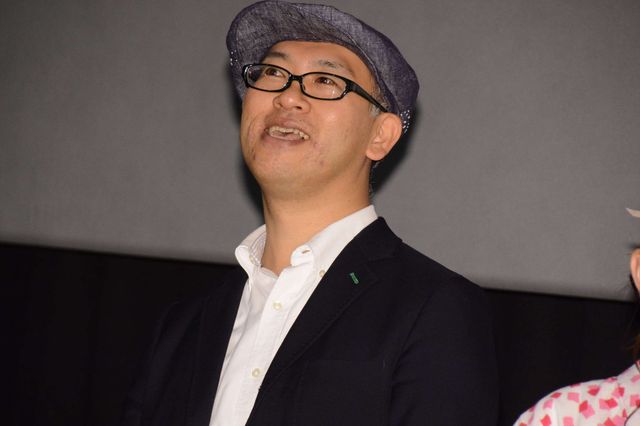 頬を寄せ合う木村文乃＆尾野真千子！『ちいさな英雄－カニとタマゴと透明人間－』公開記念舞台あいさつ（3枚目）