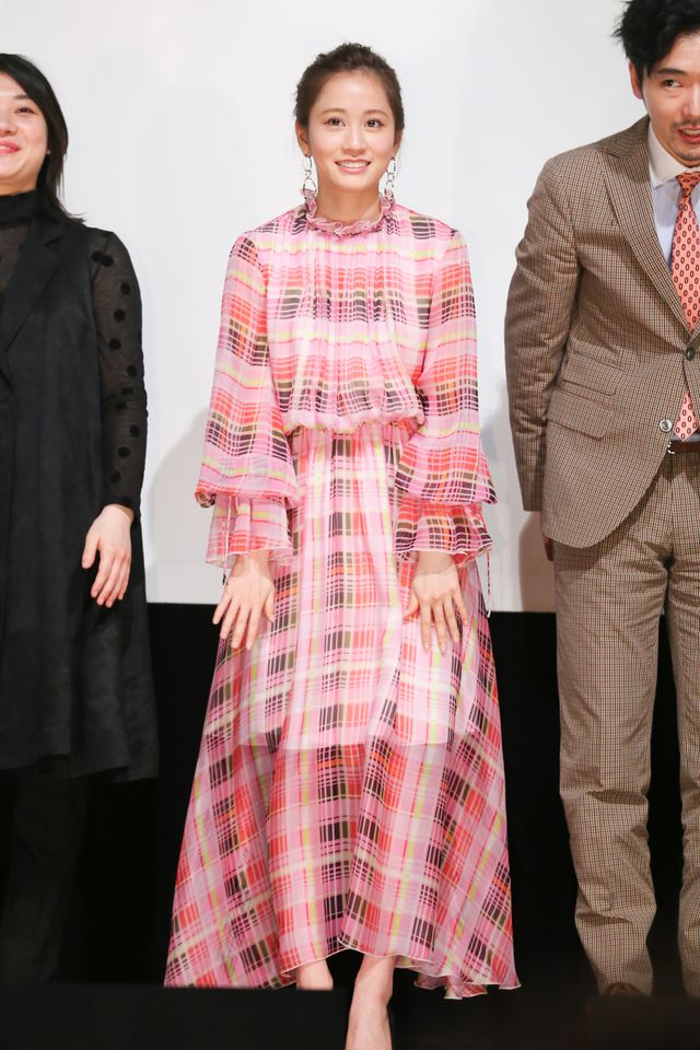 前田敦子、キュートなドレス姿！『素敵なダイナマイトスキャンダル』東京プレミア上映（3枚目）