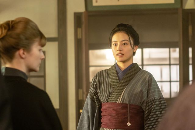 【画像10枚】朝ドラ「風、薫る」直美（上坂樹里）、ドレスを着てある作戦のため鹿鳴館へ…第12回場面写真（5枚目）