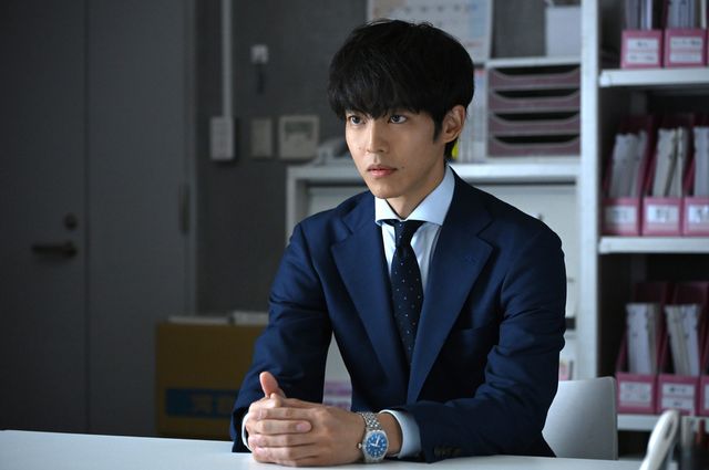 御上が出た電話の内容は…「御上先生」第6話場面写真【ネタバレあり】（14枚目）