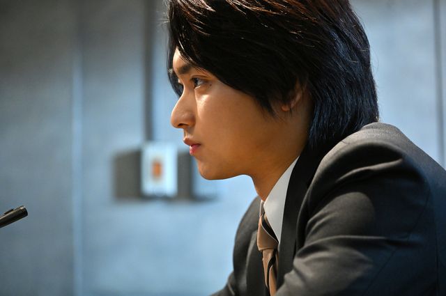 御上が出た電話の内容は…「御上先生」第6話場面写真【ネタバレあり】（26枚目）