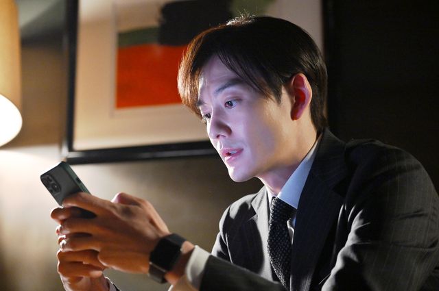 御上が出た電話の内容は…「御上先生」第6話場面写真【ネタバレあり】（35枚目）