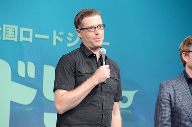 頭に魚を付けた木梨憲武、室井滋、上川隆也、中村アンら登場！映画『ファインディング・ドリー』監督来日記者会見フォトギャラリー（3枚目）
