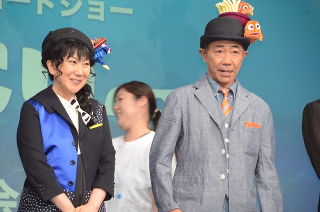 頭に魚を付けた木梨憲武、室井滋、上川隆也、中村アンら登場！映画『ファインディング・ドリー』監督来日記者会見フォトギャラリー（8枚目）