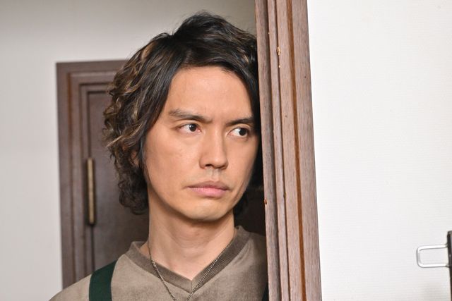 “名探偵”草加雅人と一緒に犯人探し！「仮面ライダー555殺人事件」場面写真：フォトギャラリー