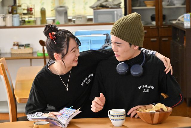 “名探偵”草加雅人と一緒に犯人探し！「仮面ライダー555殺人事件」場面写真（9枚目）