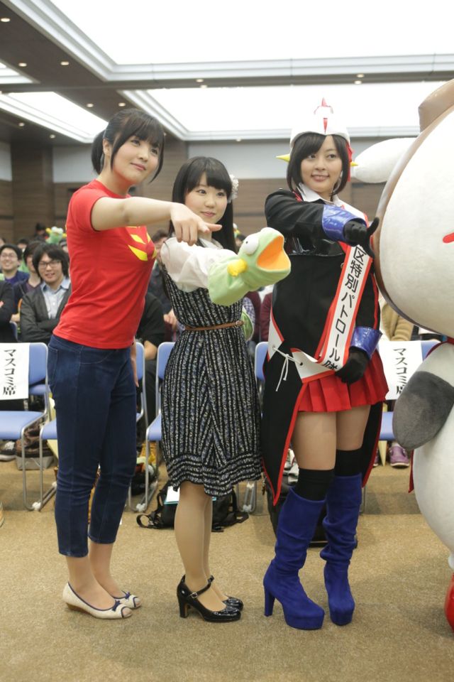 声優の荒浪和沙の26歳のバースデーを「ロボットガールズZ」の声優陣が祝福！　画像ギャラリー（4枚目）