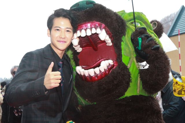 川栄李奈、メロン熊からも熱烈歓迎！「ゆうばり国際ファンタスティック映画祭2018」（10枚目）