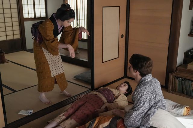 楽しそうなトキ（高石あかり）＆ウメ（野内まる）…朝ドラ「ばけばけ」第55回の場面写真（2枚目）