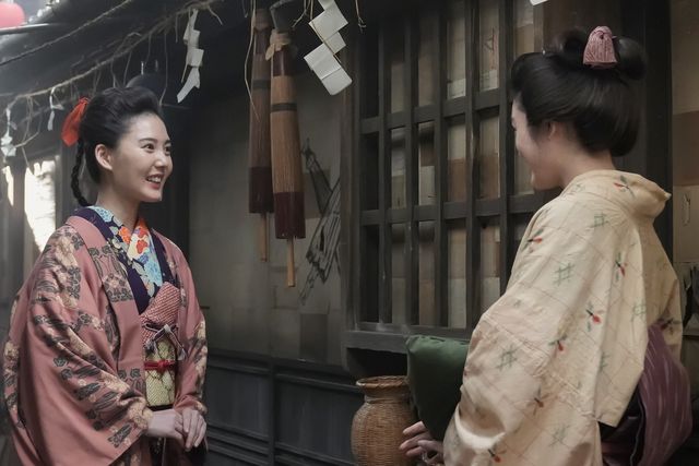 楽しそうなトキ（高石あかり）＆ウメ（野内まる）…朝ドラ「ばけばけ」第55回の場面写真（3枚目）