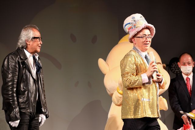 齋藤飛鳥、三吉彩花、山本彩ら美の競演！「WEIBO Account Festival in Tokyo 2020」授賞式（3枚目）