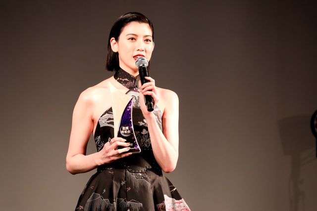 齋藤飛鳥、三吉彩花、山本彩ら美の競演！「WEIBO Account Festival in Tokyo 2020」授賞式（27枚目）