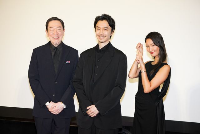 長谷川博己、黒スーツで登壇！菜々緒、坂東彌十郎らと「眠狂四郎」試写会：フォトギャラリー