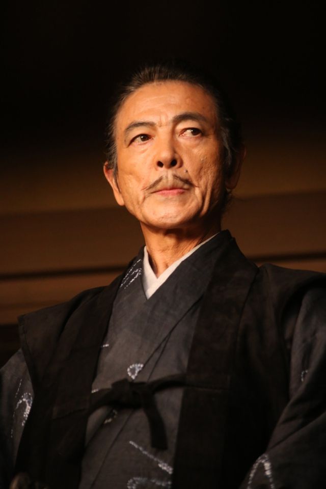 キャスト陣が役衣装を披露！フォトギャラリー（6枚目）