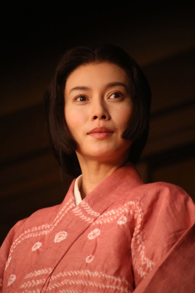 キャスト陣が役衣装を披露！フォトギャラリー（8枚目）