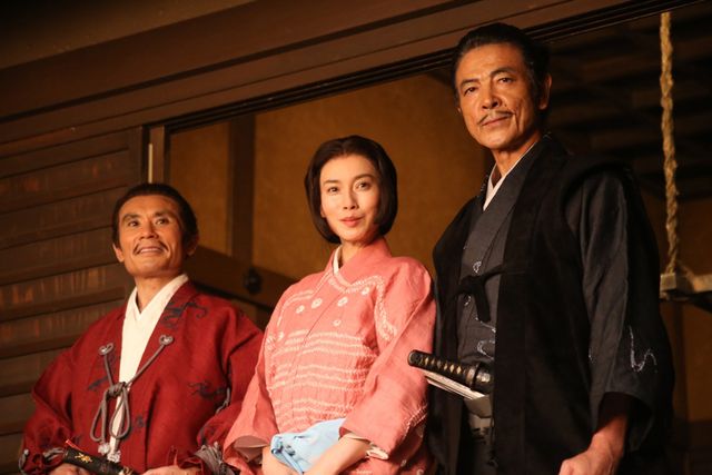 キャスト陣が役衣装を披露！フォトギャラリー（10枚目）