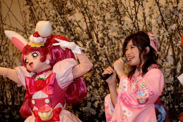 とっても華やか！『映画プリキュアドリームスターズ！』初日舞台あいさつ写真（3枚目）