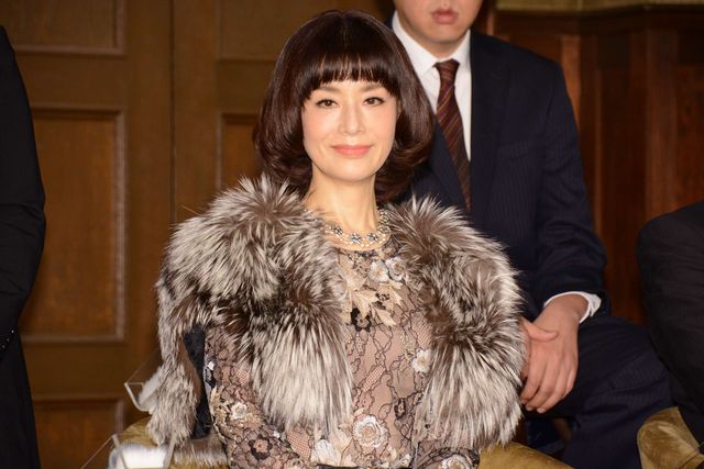 大先輩に「大きい」と突っ込まれ、即座に腰をかがめる向井理（17枚目）