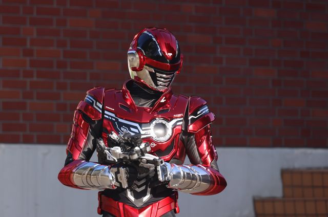 東映新シリーズ「PROJECT R.E.D.」開幕！「超宇宙刑事ギャバン インフィニティ」第1話場面写真（5枚目）