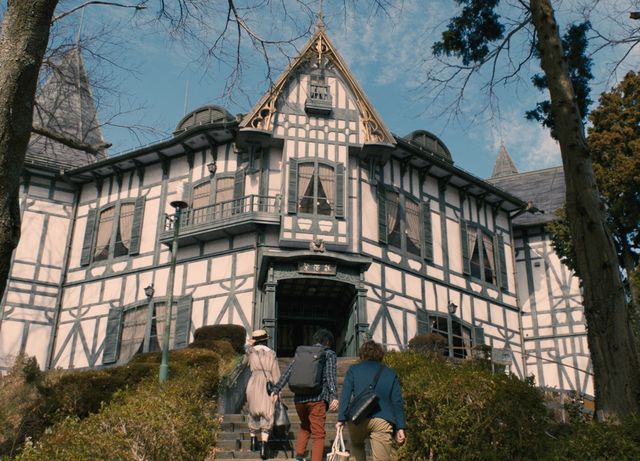 ＜18枚＞浜辺美波、ファッションも可愛すぎる！『屍人荘の殺人』より（15枚目）