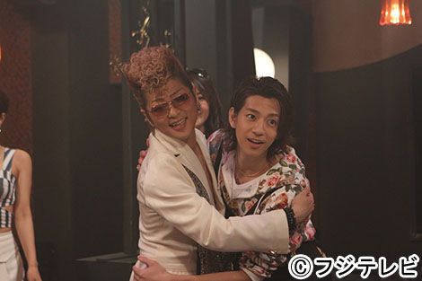 綾小路翔、ドラマでも熱唱！「極悪がんぼ」フォトギャラリー（2枚目）