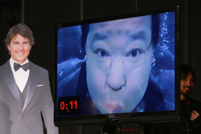 ダチョウ倶楽部、美人ボクサーの生脚にムッシュムラムラ！フォトギャラリー（4枚目）