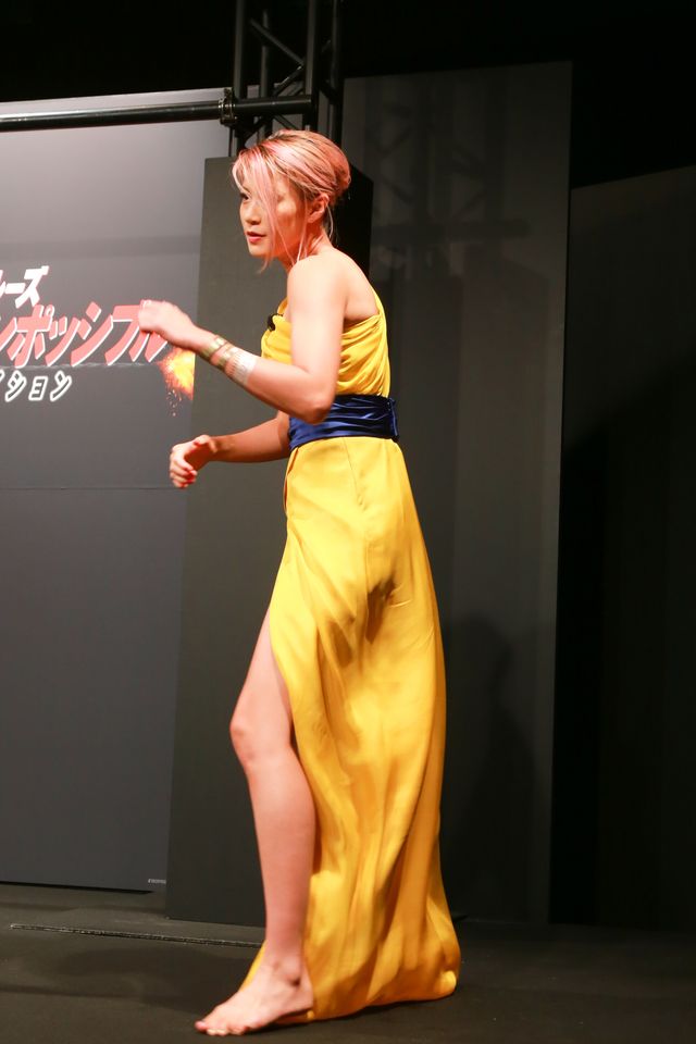 ダチョウ倶楽部、美人ボクサーの生脚にムッシュムラムラ！フォトギャラリー（17枚目）